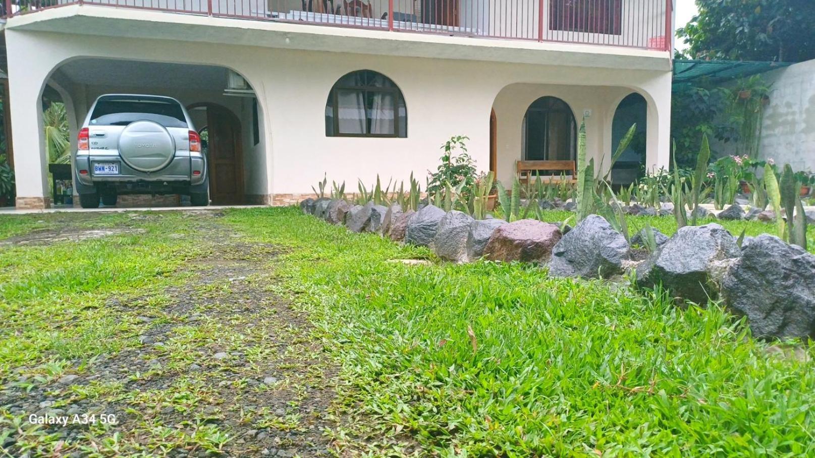 Alinas House La Fortuna Exterior foto