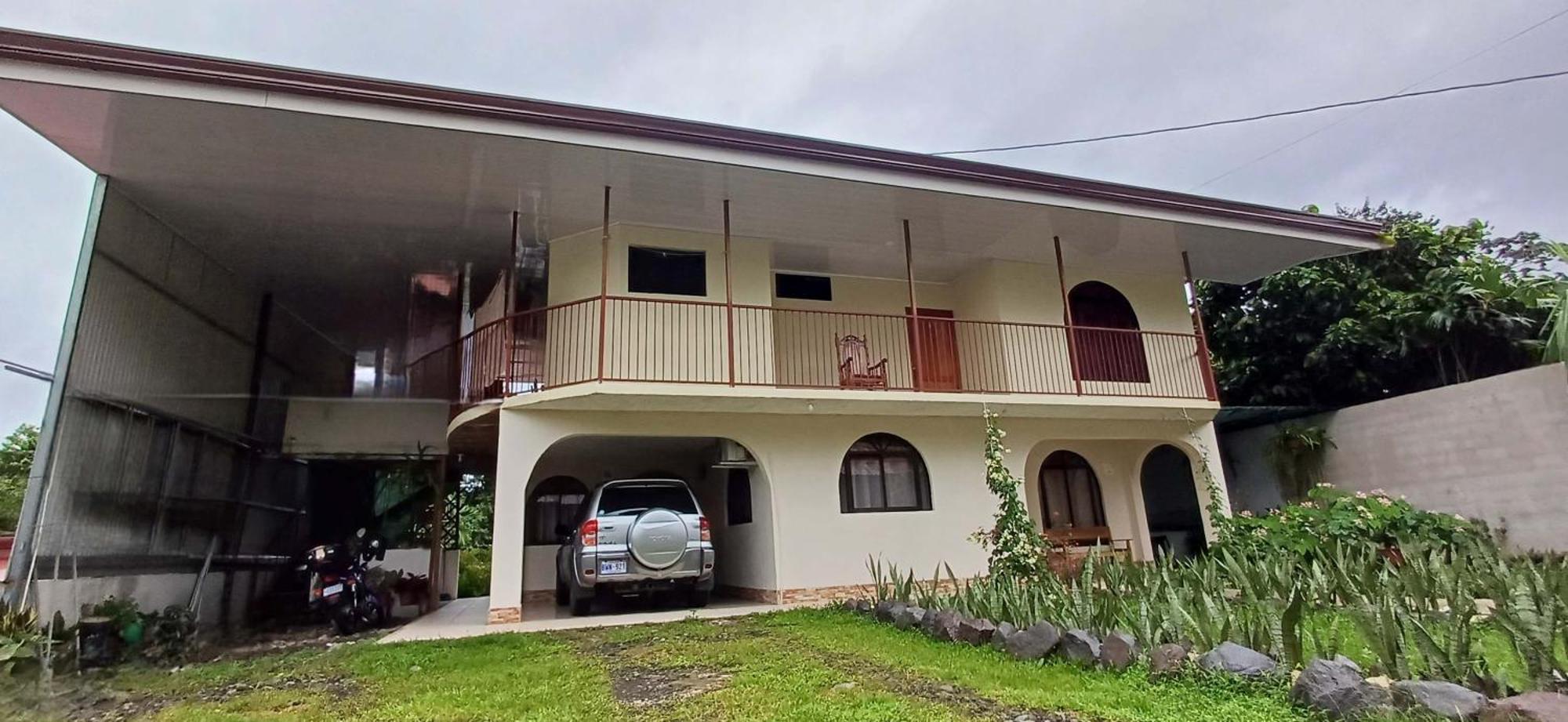 Alinas House La Fortuna Exterior foto